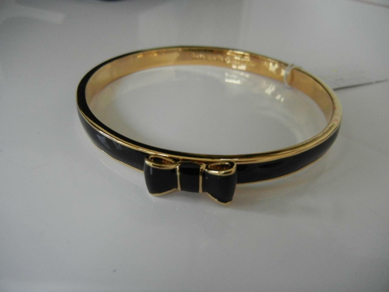 NWT KATE SPADE TAKE A BOW GOLD BLACK ENAMEL 12K GOLD-PLATED BANGLE BRACELET