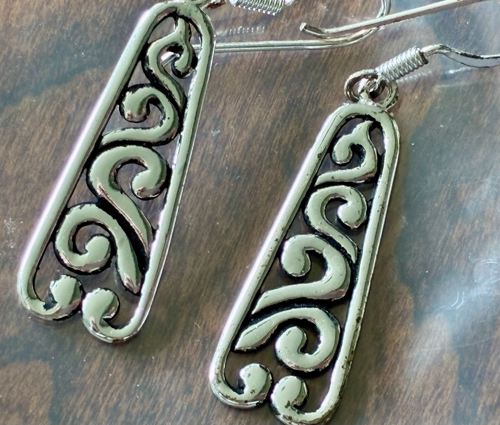 Int. Bullion & Metal Brokers 925 Sterling Swirl Cut Out Pattern 1.75″ Earrings