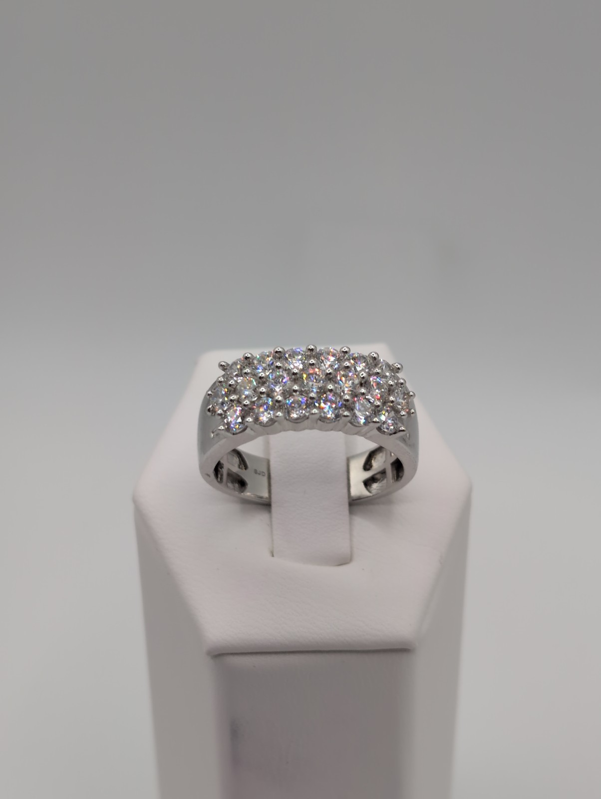 Stunning SJD Sterling Silver 3 Row Diamond Simulant Ring Size 11