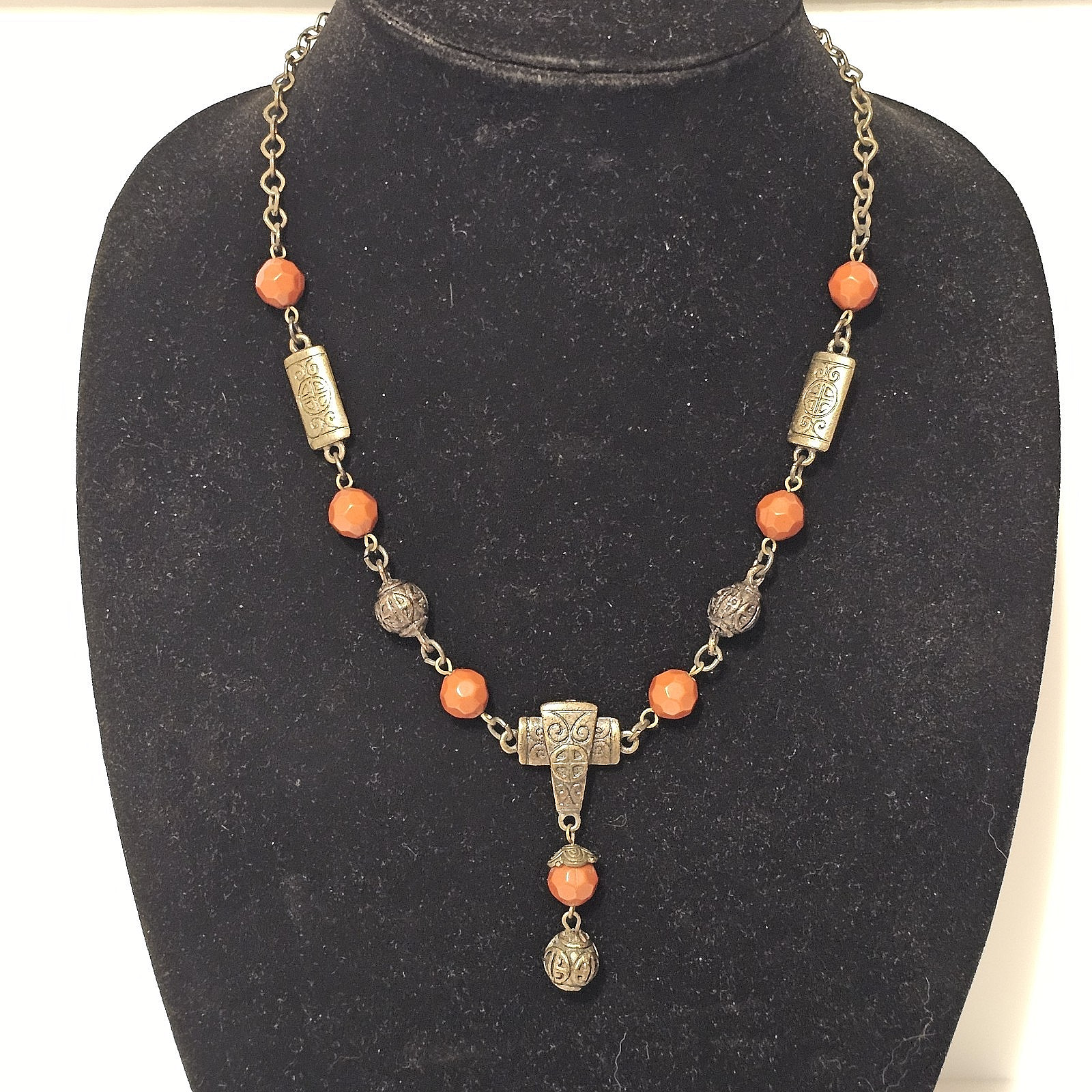 VTG Faux Coral SW Religious Style Necklace Approx. 20″ Bronze Tone Pendant Exten