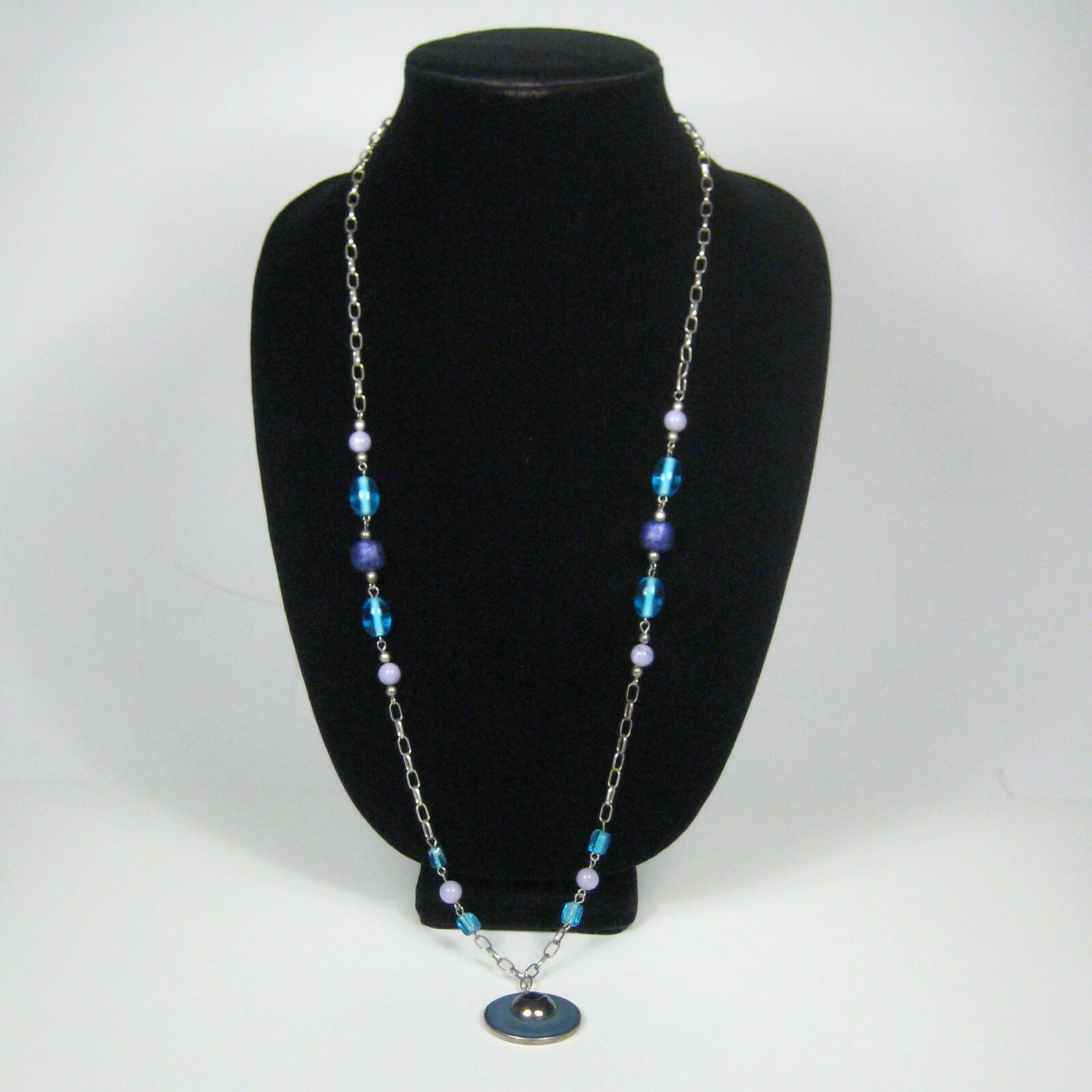 Necklace 32 In Silvetone Chain Pendant Strand Glass Beaded Blue Jewelry Women