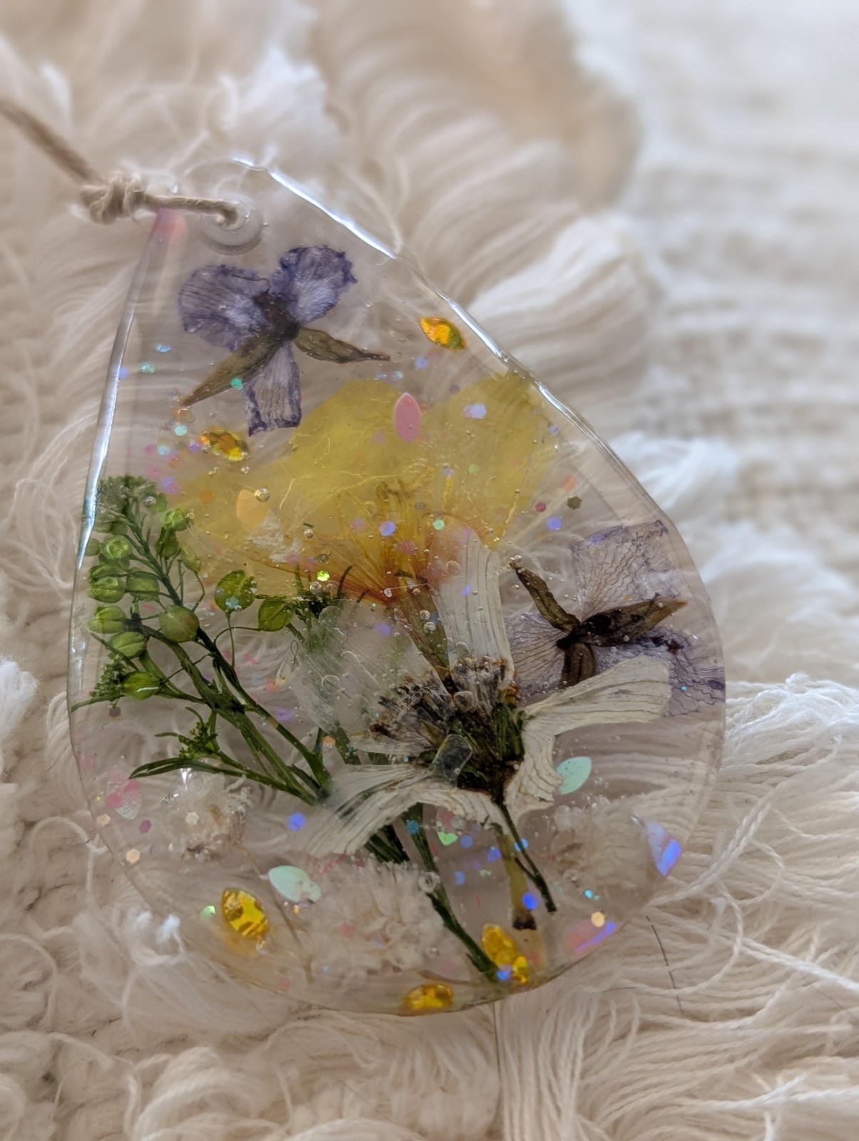 Handmade Pressed Grass Flower Resin Charm Pendant Jewelry