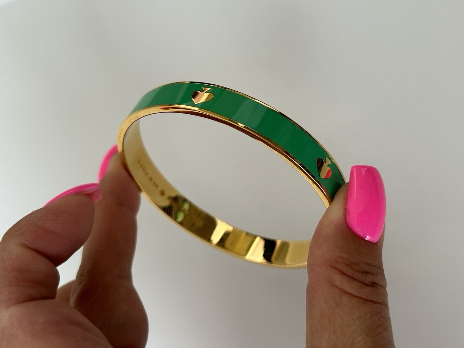 Kate Spade New York Mint Green Enamel Gold Tone Spade Bangle Bracelet 7”