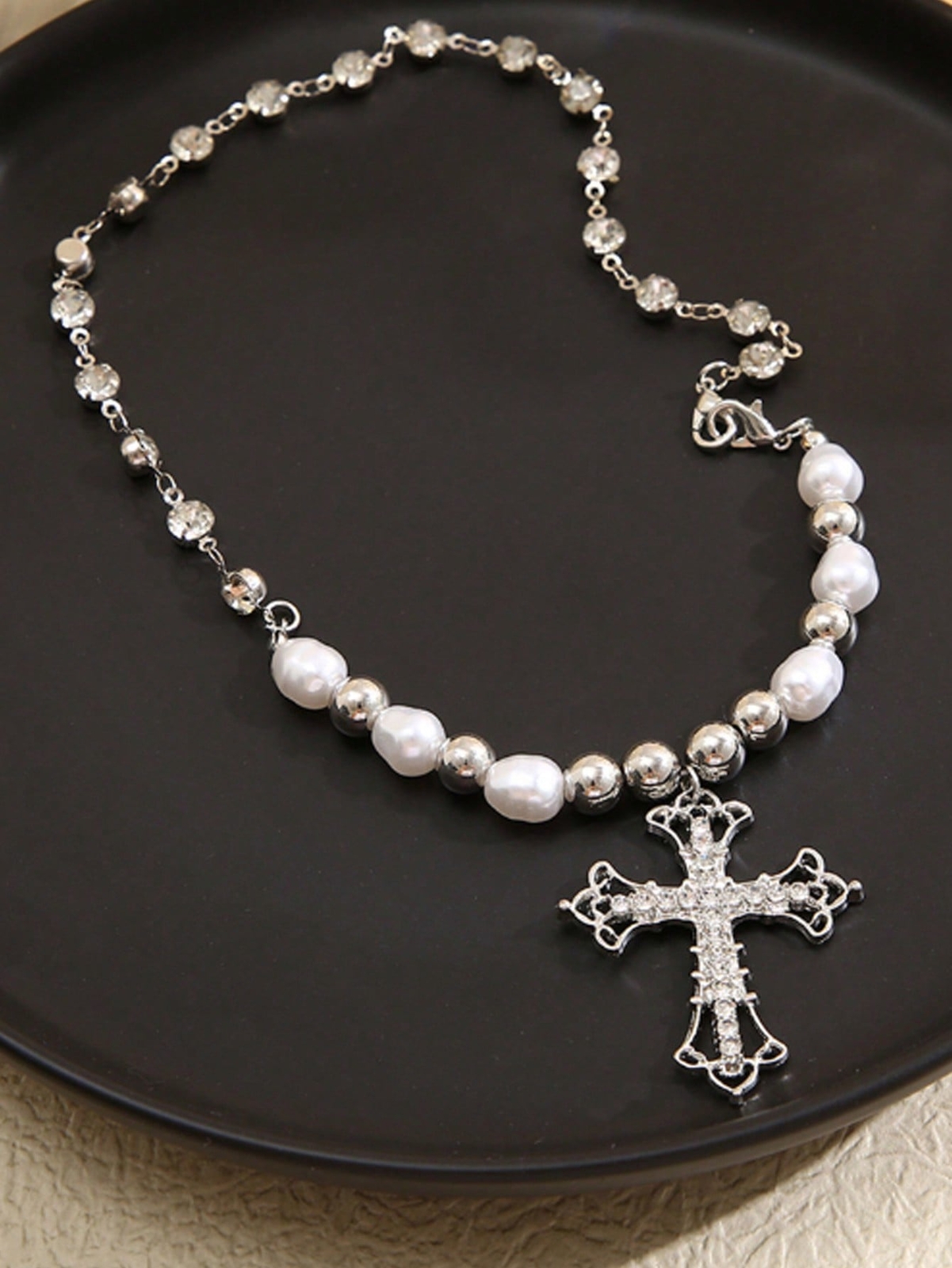 1pc Glamorous Zinc Alloy Rhinestone & Faux Pearl Decor Cross Charm Necklace For