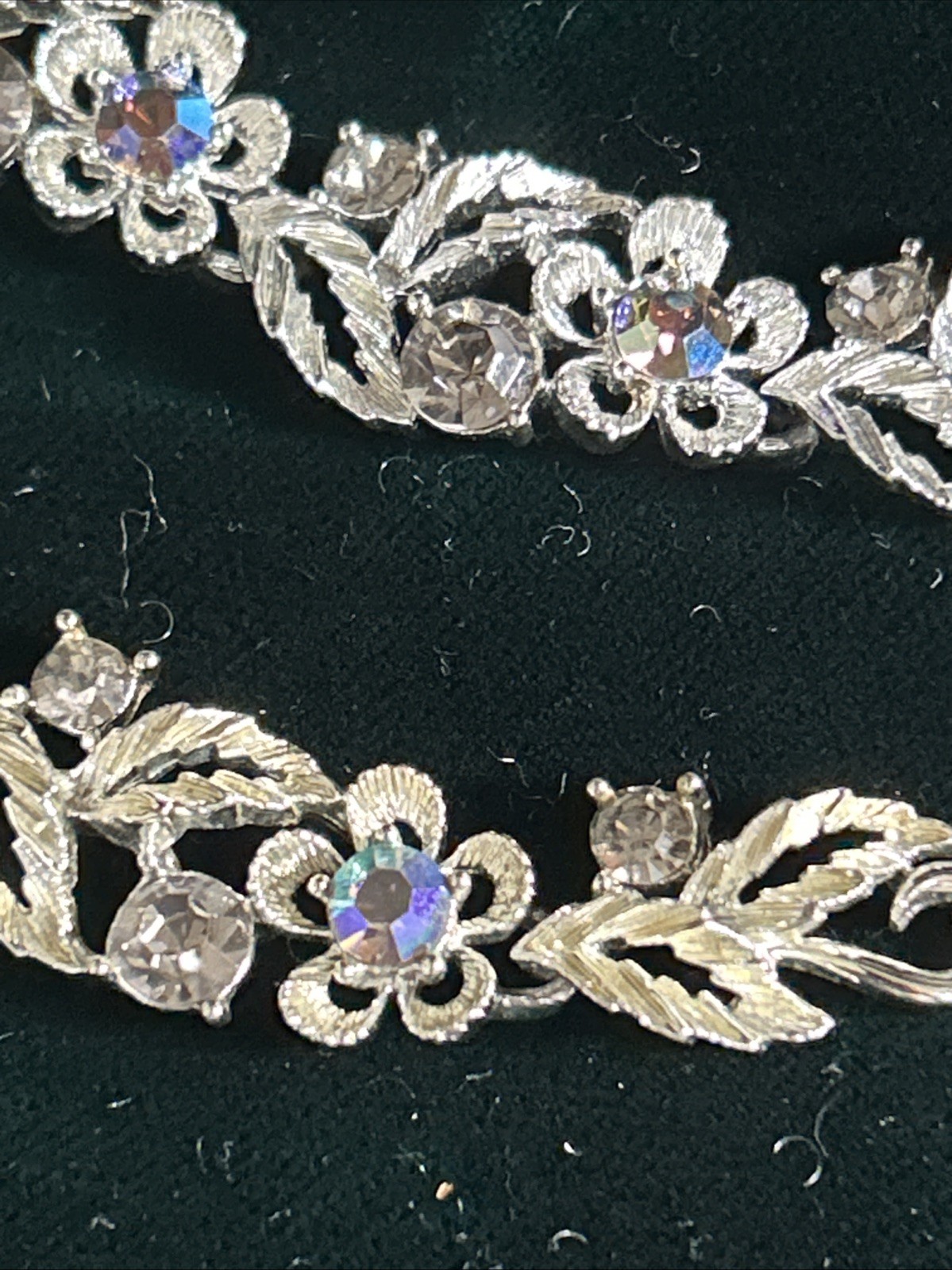 LISNER Silver Tone Aurora Borealis Rhinestone Necklace Bracelet Earring Parure