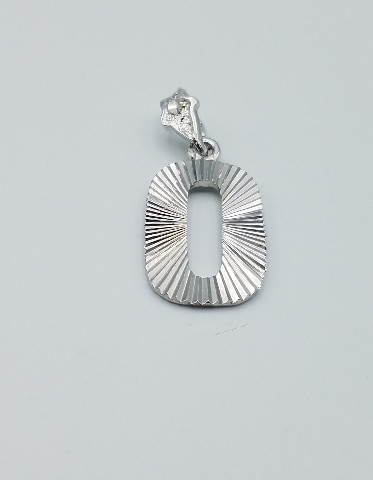 NUMBER 0, ZERO PENDANT BRIGHT SILVER RHODIUM PLATEDPLAYER NUMBER ALL SPORTS