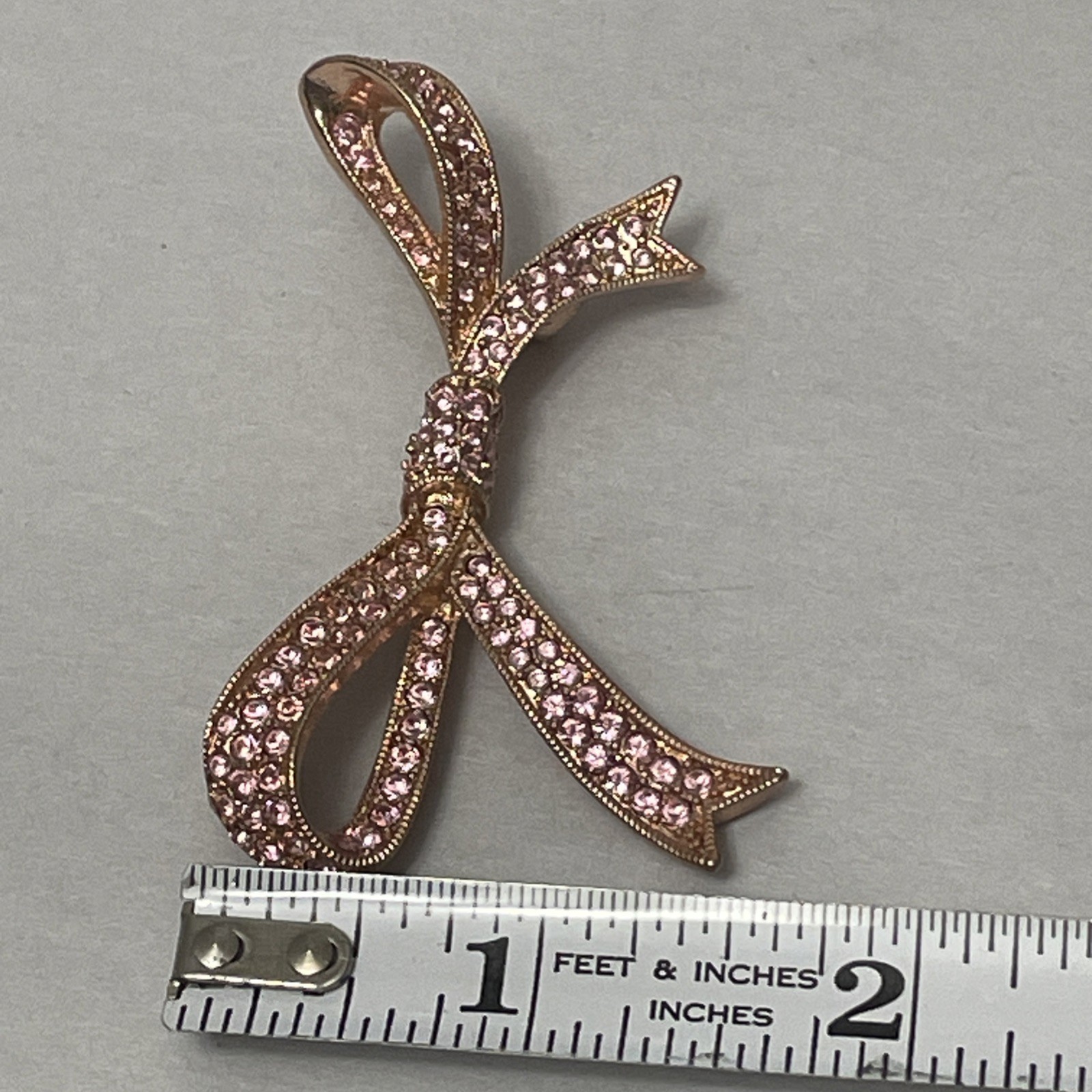 Kenneth Jay Lane KJL Pink Crystal Rhinestone Pavé Bow Brooch Pin
