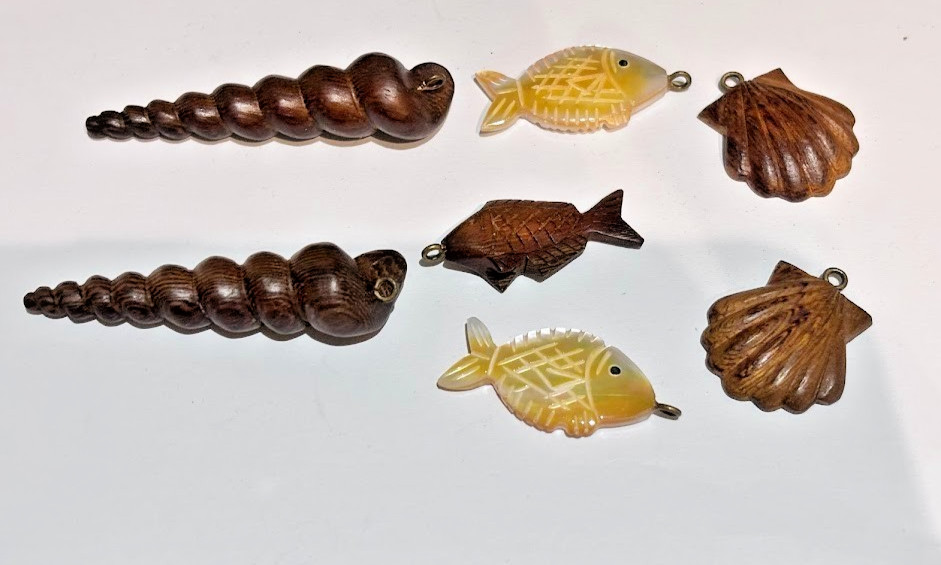 Authentic Rebecca De Ravenel Delphine Wood Shell Fish Earring Charms Replacement