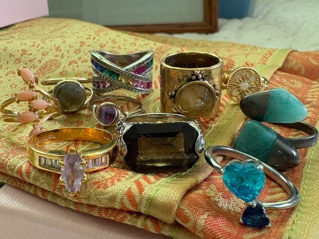 10‑Piece Fashion Ring Collection – Mixed Metals, Stones – Sizes 5 to 9.5/10