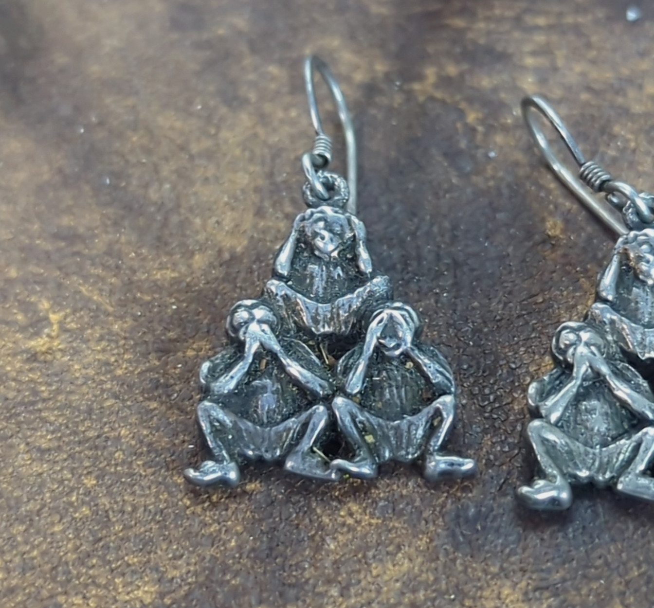 925 Sterling Silver Three Wise Monkeys Dangle Earrings 1-3/8″H x 3/4″W 5.5g VTG