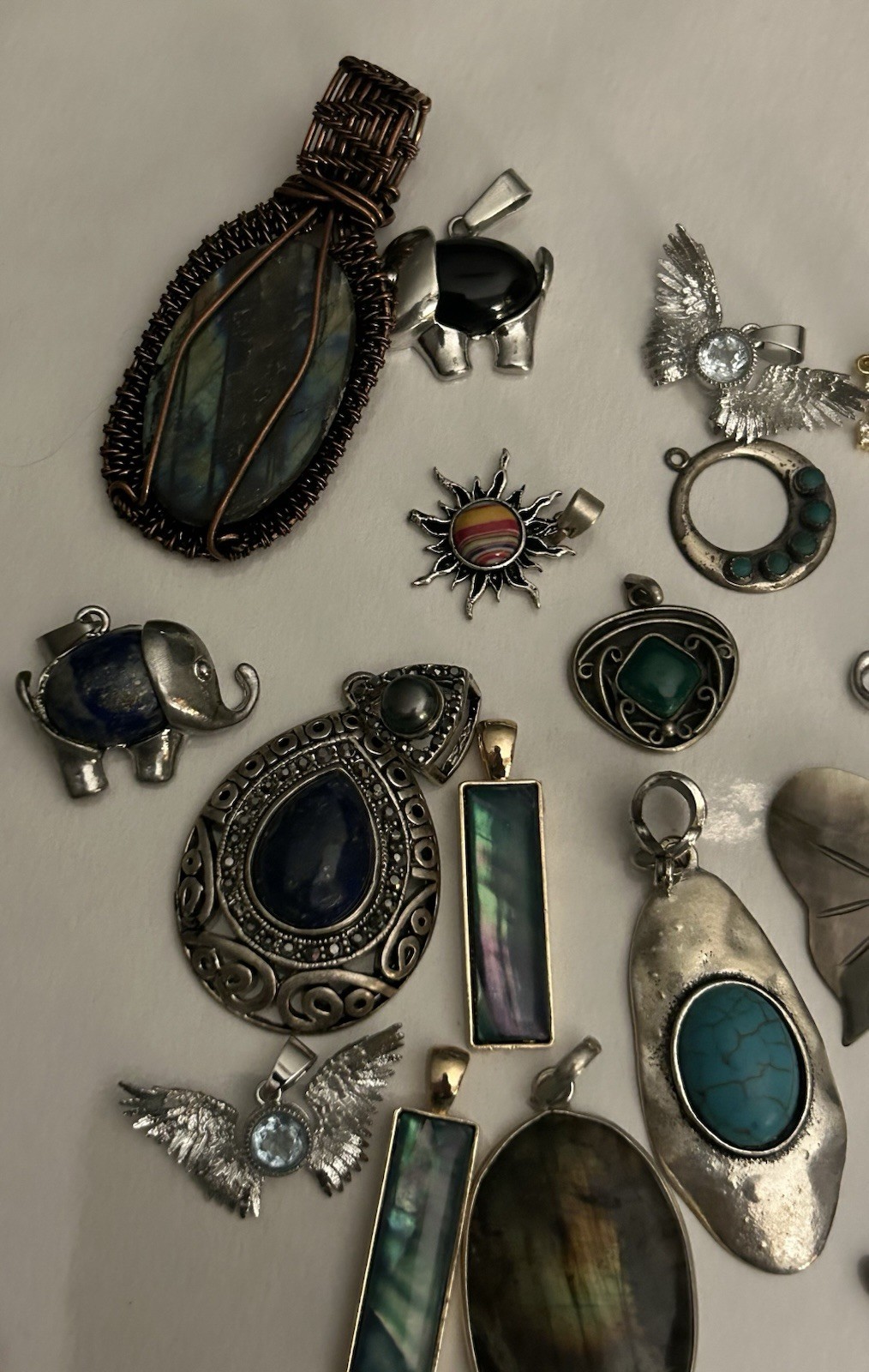 Pendants 20 PCs, Laborite, Shell, Carnelian, Malachite, Lapis, Opal, Silver Tone