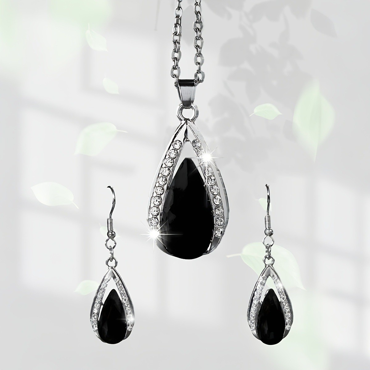 Black Teardrop Shaped Glass Pendant Necklace Earrings Exquisite Set for Women