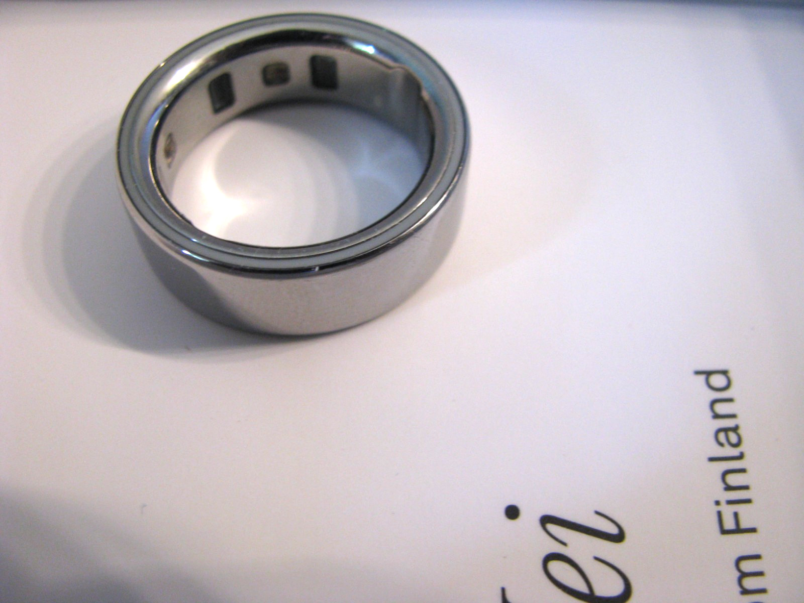 Oura Ring 4 Silver Smart Ring Sz 9 Health Sleep Heart Rate Tracker W/2 Chargers