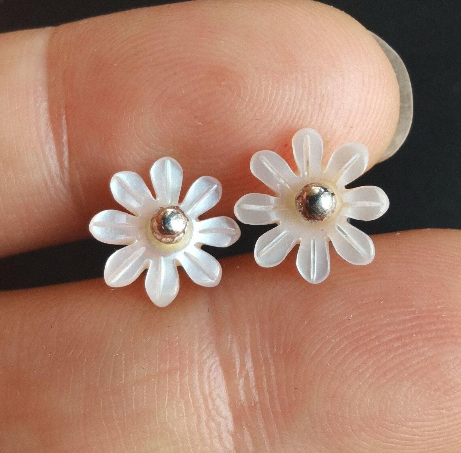carved white,pink,yellow Natural seashell,mop,flower,Silver Earring stud,Wedding