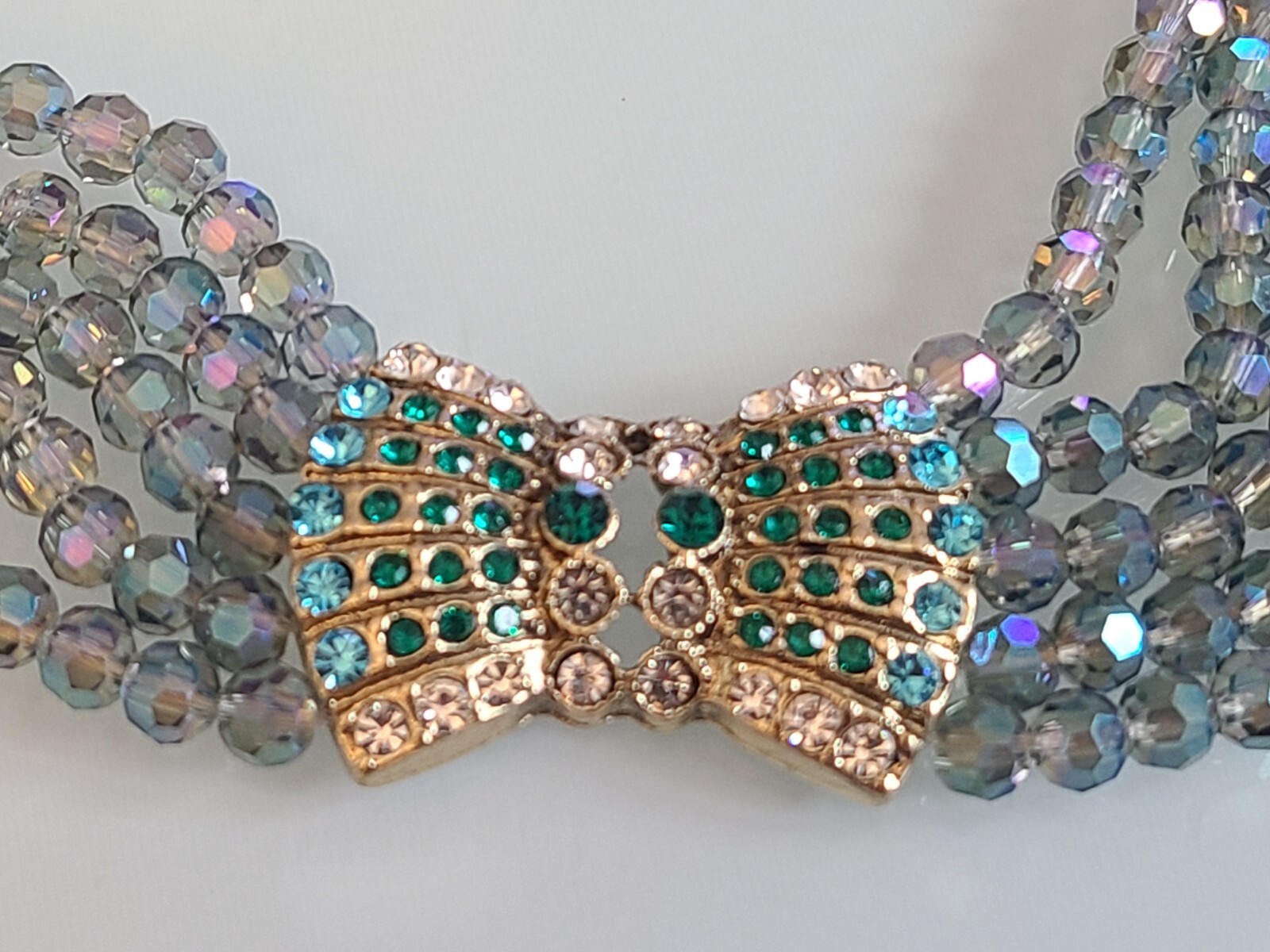 FAB DESIGNER UNSIGNED 5 STRAND CRYSTAL BIB AURORA BOREALIS BOW NECKLACE WOWSER