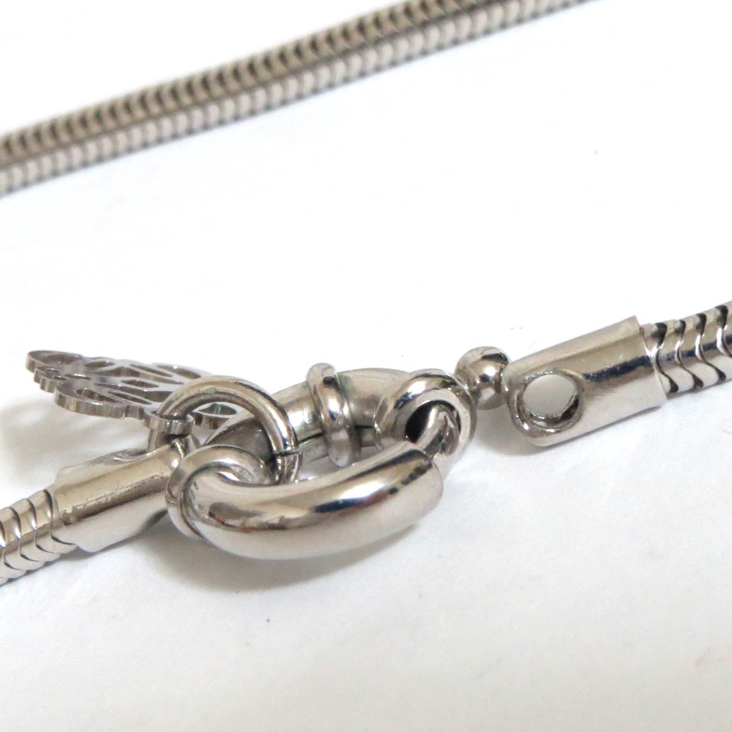 Auth Loewe Shell Charm Pendant Necklace Snake Chain Silvertone 40cm/15.7″ Good i