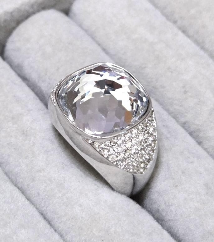 Swarovski Crystal Ring Size 13 with Box Used Not Specified