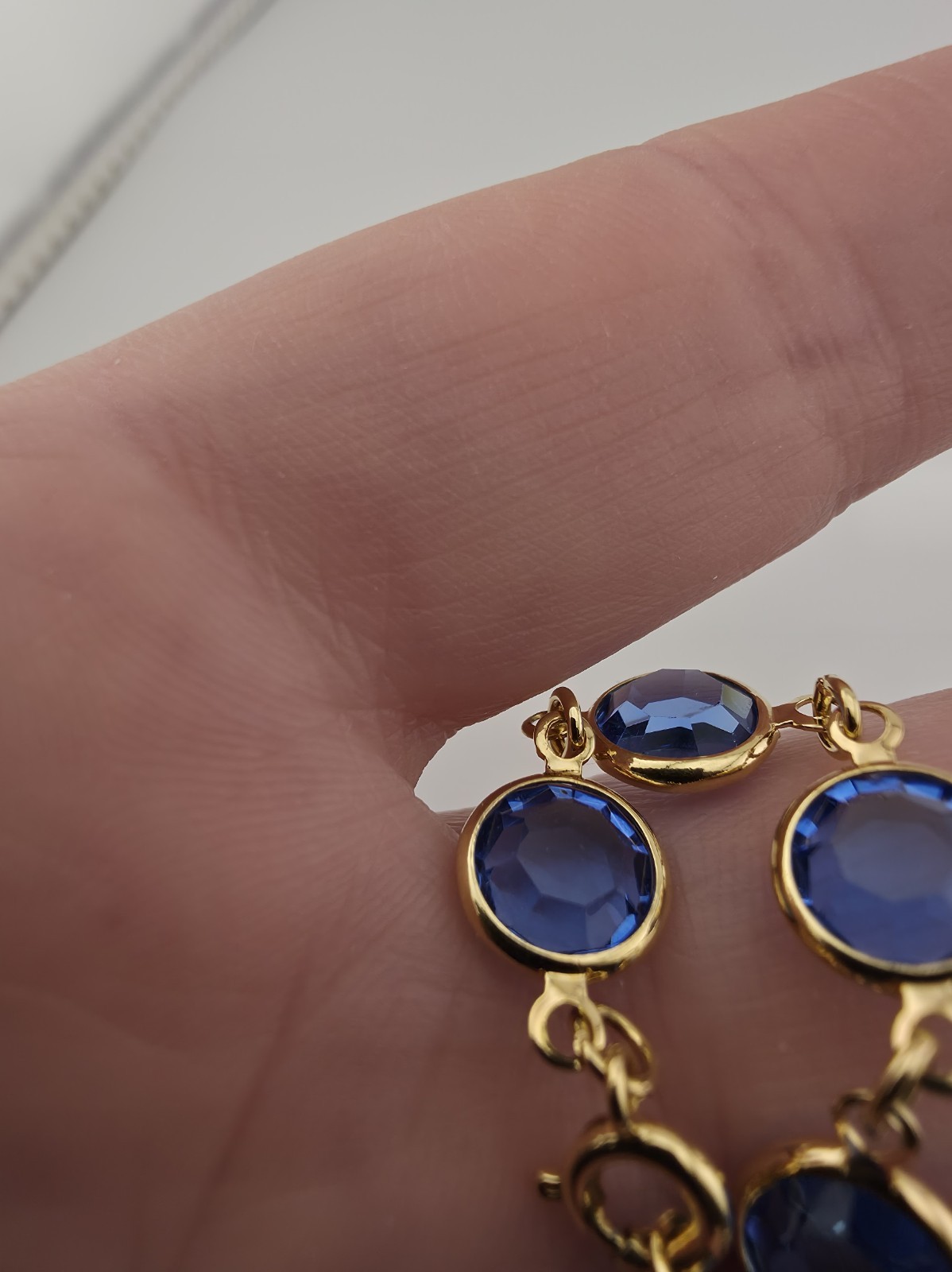 Vintage Swarovski Bezel Set Blue Stone Goldtone Bracelet Swan Mark 7.5″ Extender