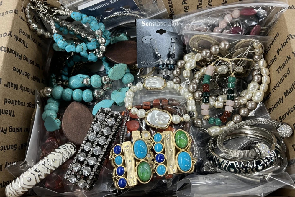 5 lb Pound New Fashion Jewelry Lot Bulk Wholesale Reseller Necklaces!!