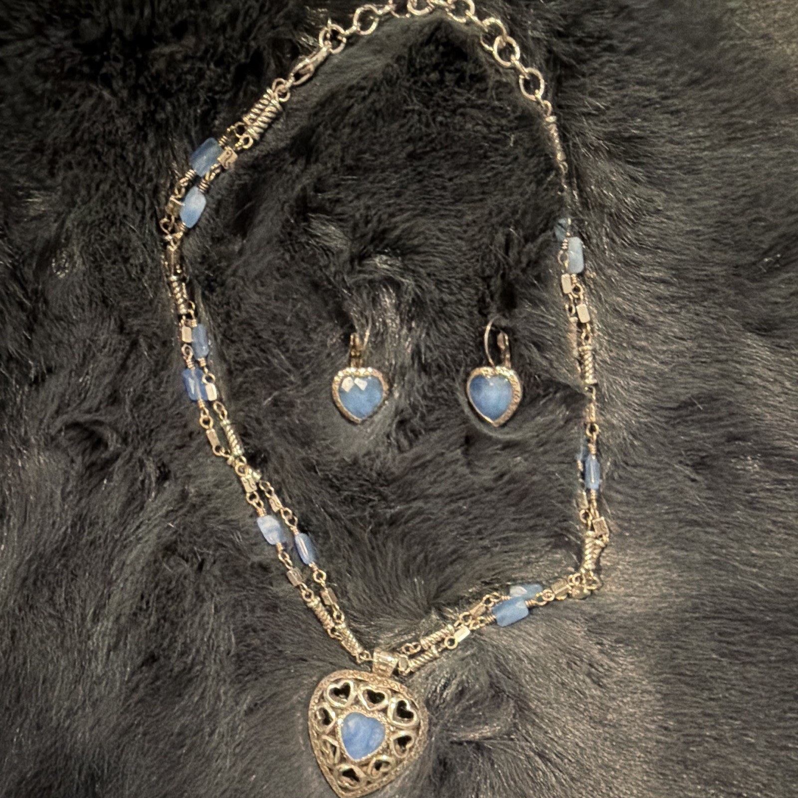 Silver Tone Filigree Blue Heart Glass Necklace Pendant & Earrings Jewelry Set