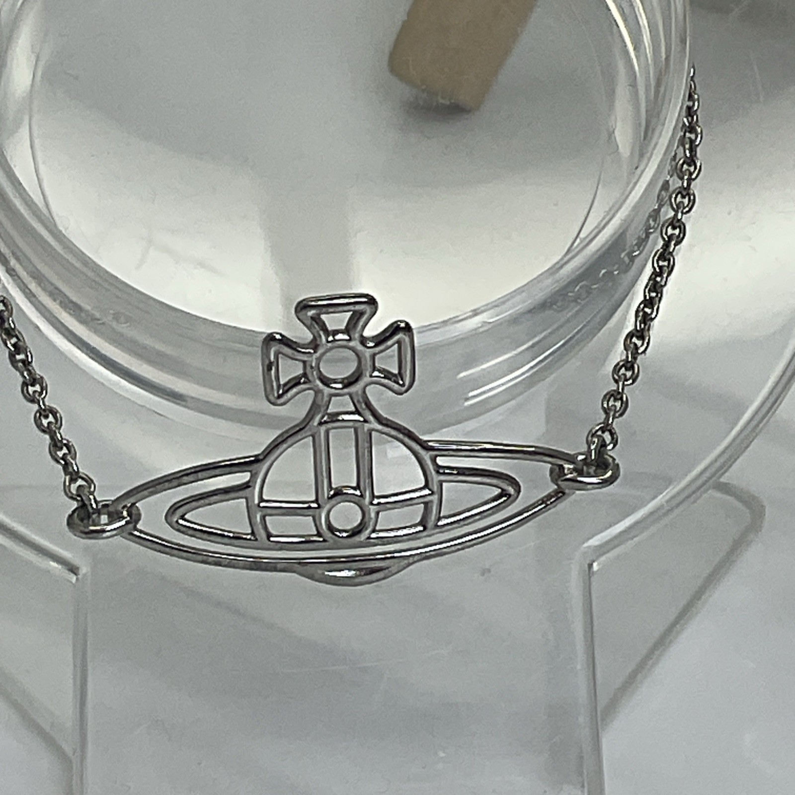 VIVIENNE WESTWOOD Thin Lines Unisex Bracelet Silver Boxed & Pouch Size: 16- 18cm