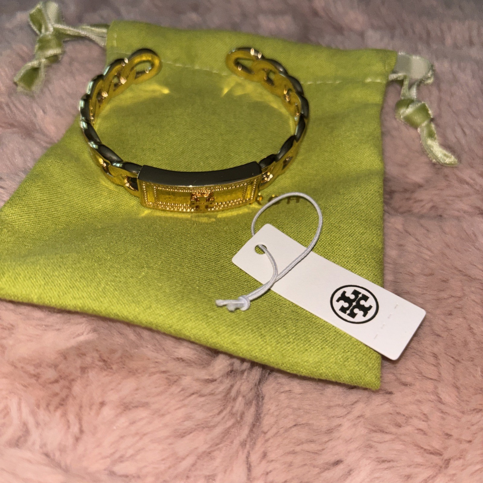 Auth.Tory Burch Gold-Tone Metal Cuff Bracelet, Fashion Accessory