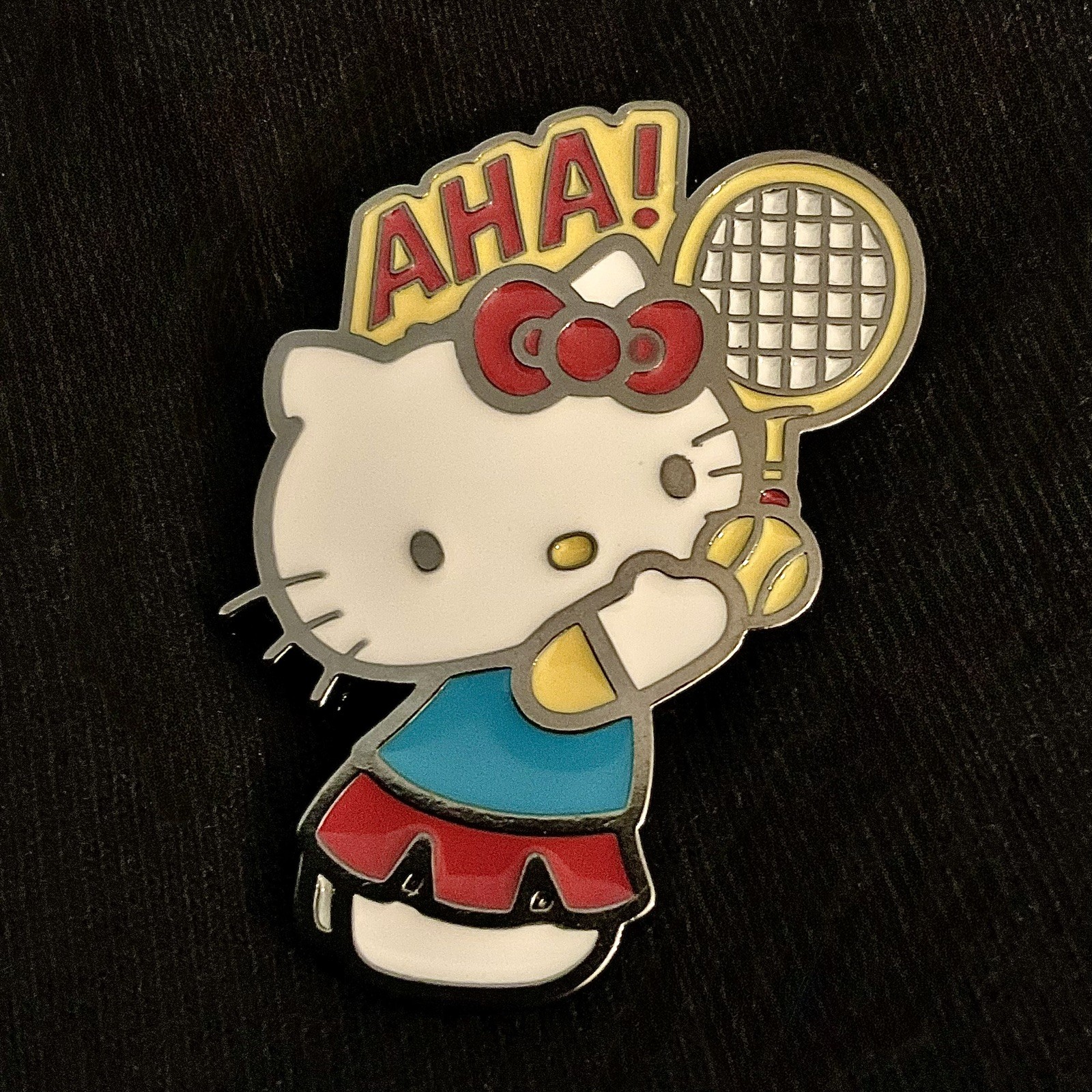 “AHA” Playing Tennis, Hello Kitty, Sanrio, Enamel, Zinc, Alloy, Pin, Brooch.