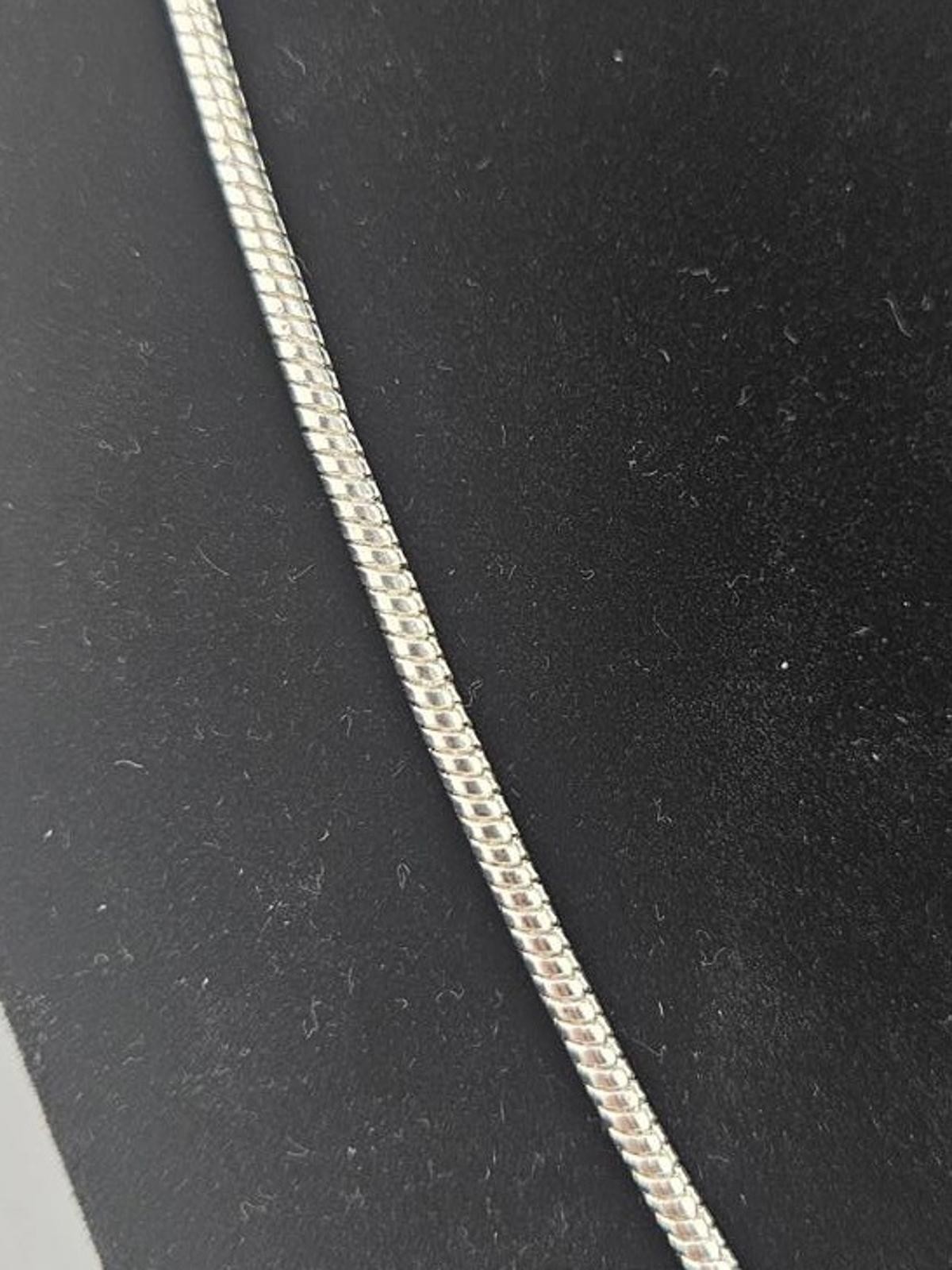 19.5in Silver Tone Snake Chain—Read description