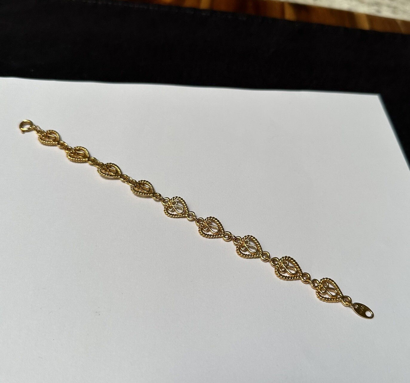 Women’s Signed Avon Filigree Gold Tone Bracelet 7 1/4 Inch