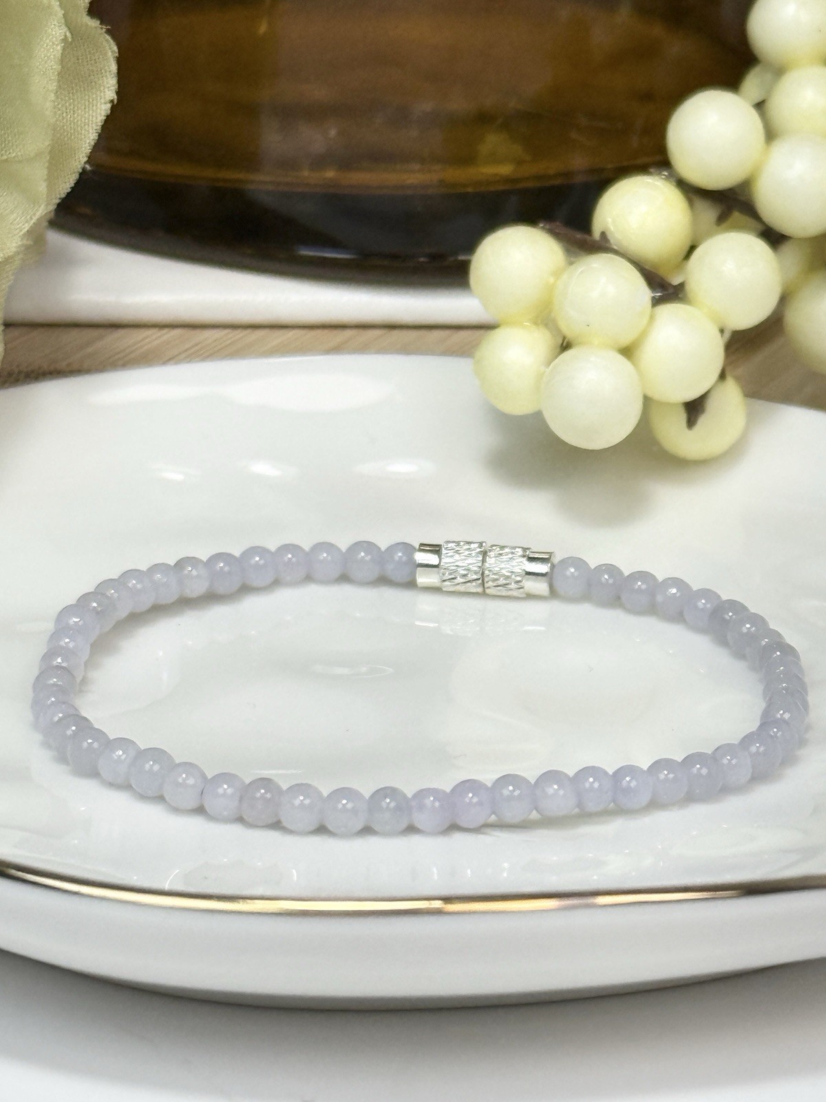 Jadeite Lavender on 6 1/2IN Non Adjust Nylon Closure Twist Bead Bracelet 3.6MM