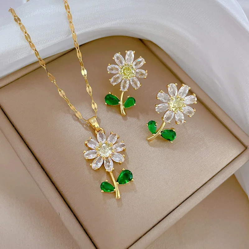 Women’s Fashion Jewelry Gold Cubic Zircon Sunflower Earrings Necklace Set 572