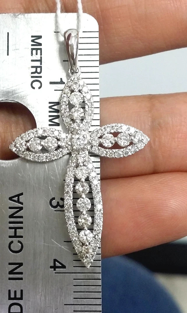 14k White Gold Plated 1.20 Ct Round Simulated Diamond Cross Pendant With Chain