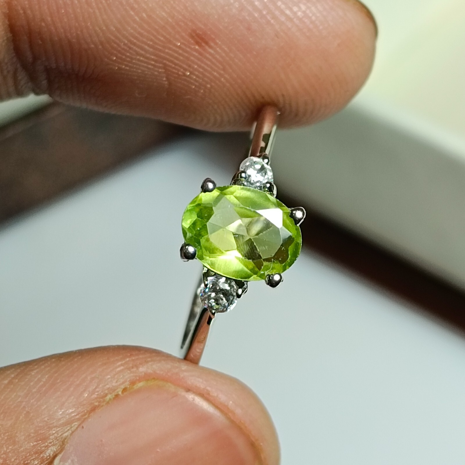 Natural Green Peridott Vintage Ring With 925 Sterling Silver ALL SIZE AVAILABLE