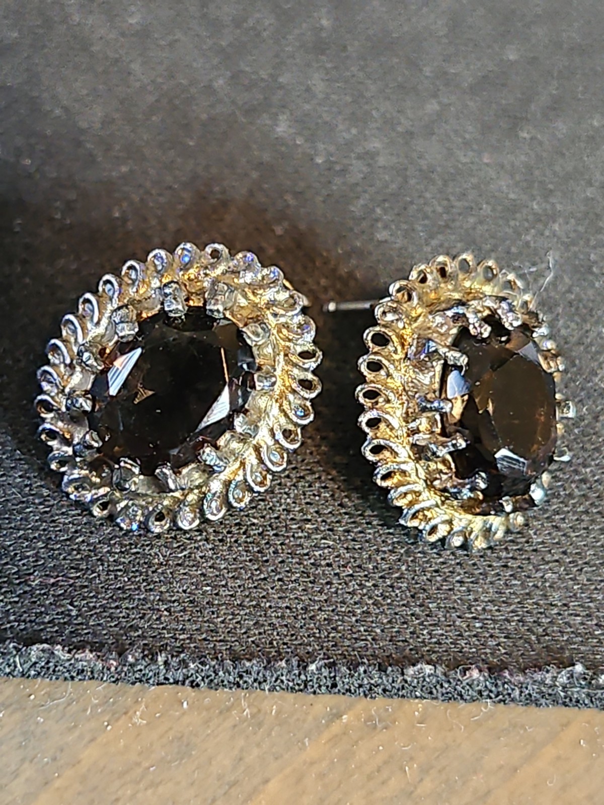Vintage 1970s Dark Brown Smoked Rhinestone Halo Earrings – Gold Tone…