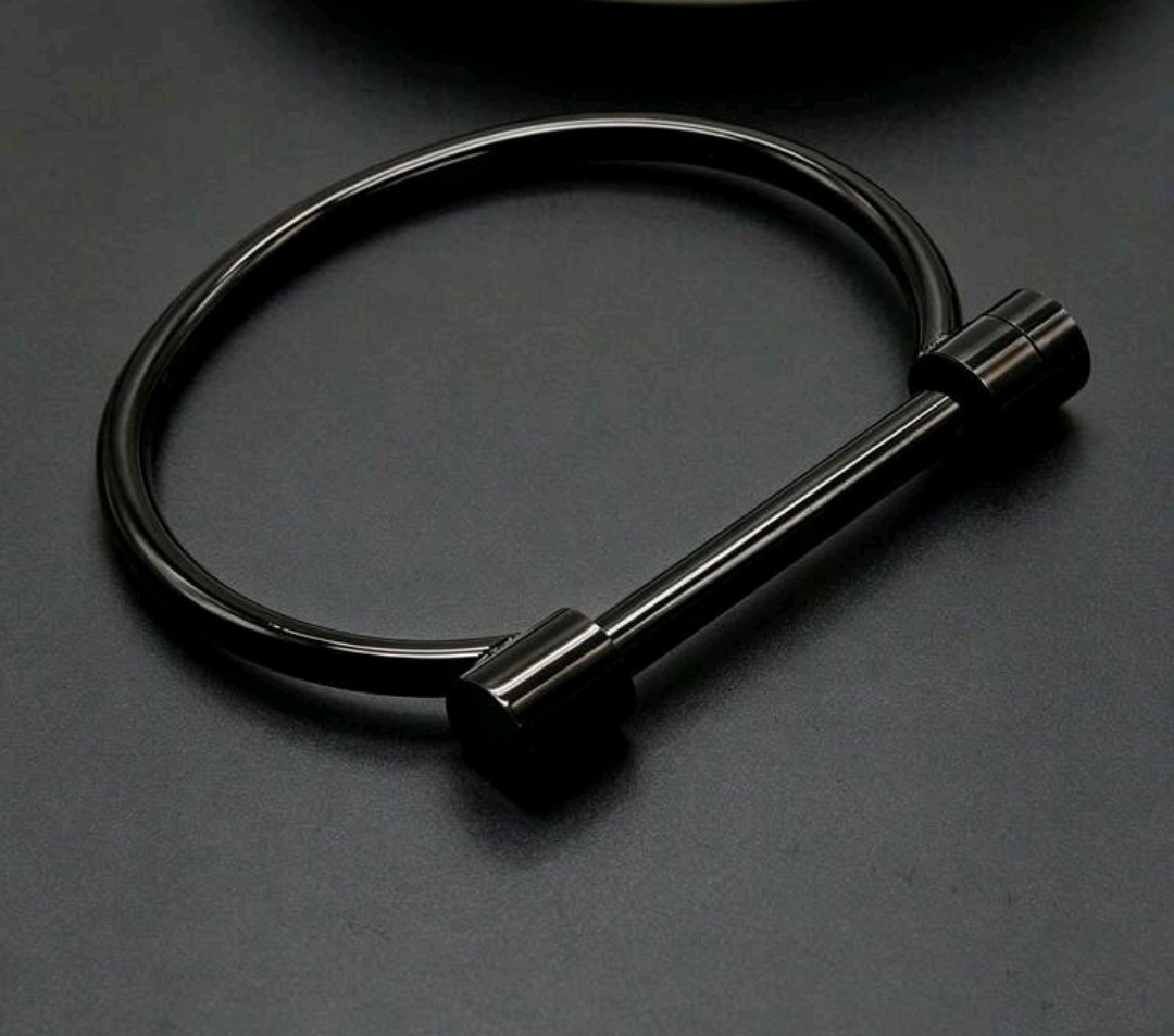 Black Plated Bracelet D Shaped Bangle Chain Charm Cuff unisex