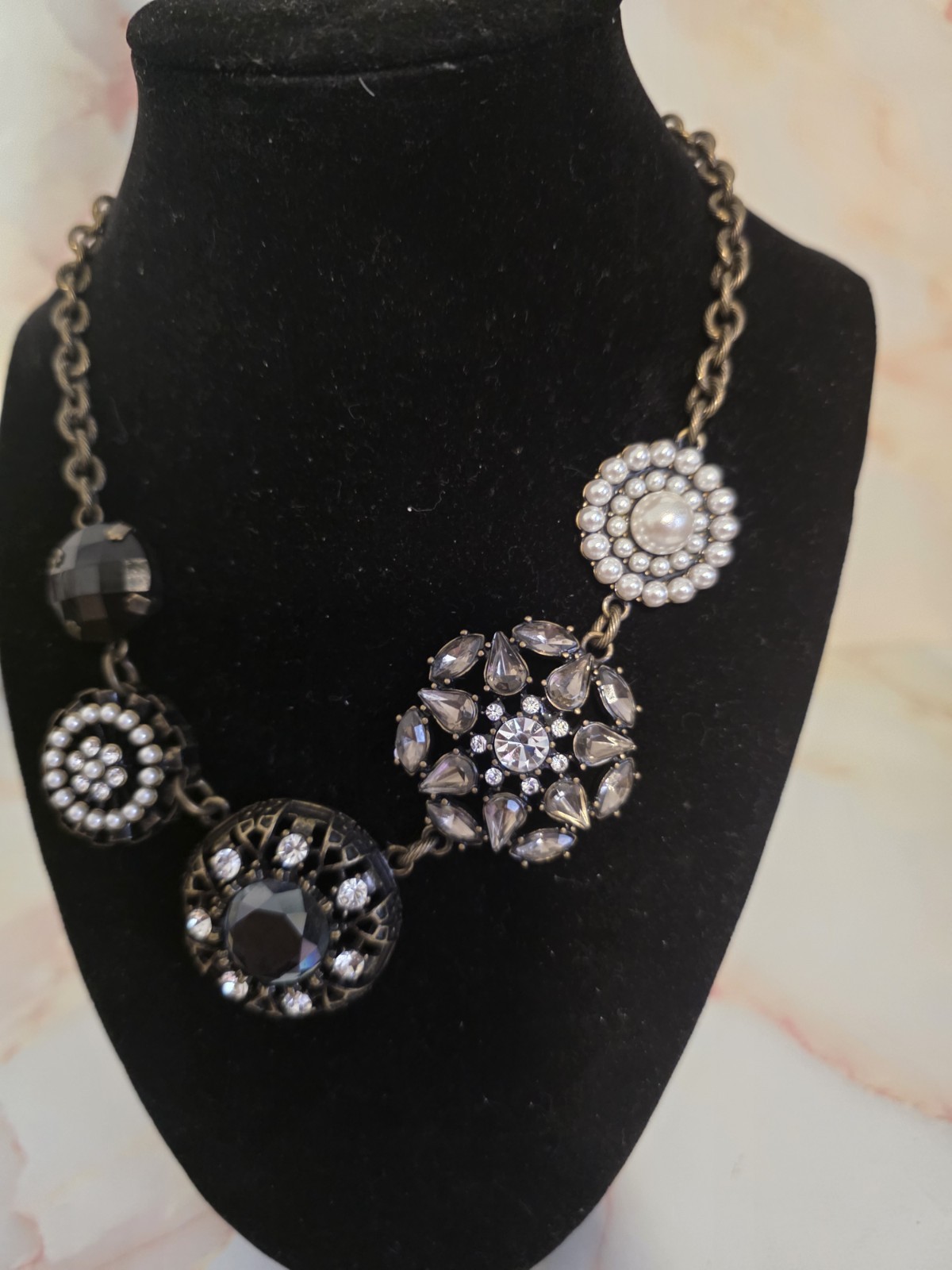 lia sophia Black Crystal Statement Cable Chain Round Charm Necklace Signed