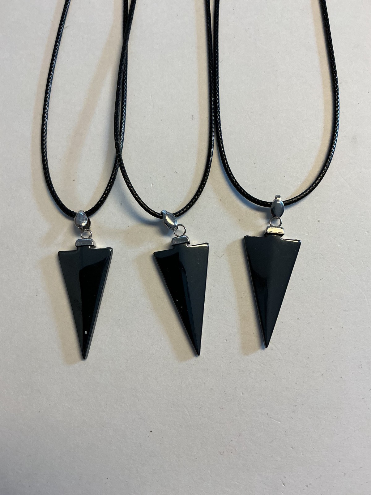 3 HEMATITE GUN METAL BLACK ARROWHEAD PENDANT NECKLACE D-228