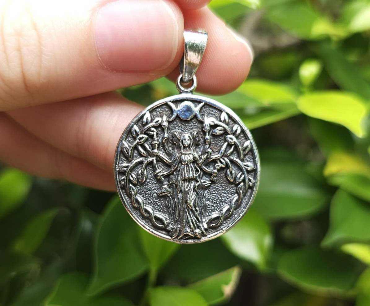 Hecate Goddess Pendant 925 STERLING SILVER Moon Goddess Hecate Triple Moon Femin