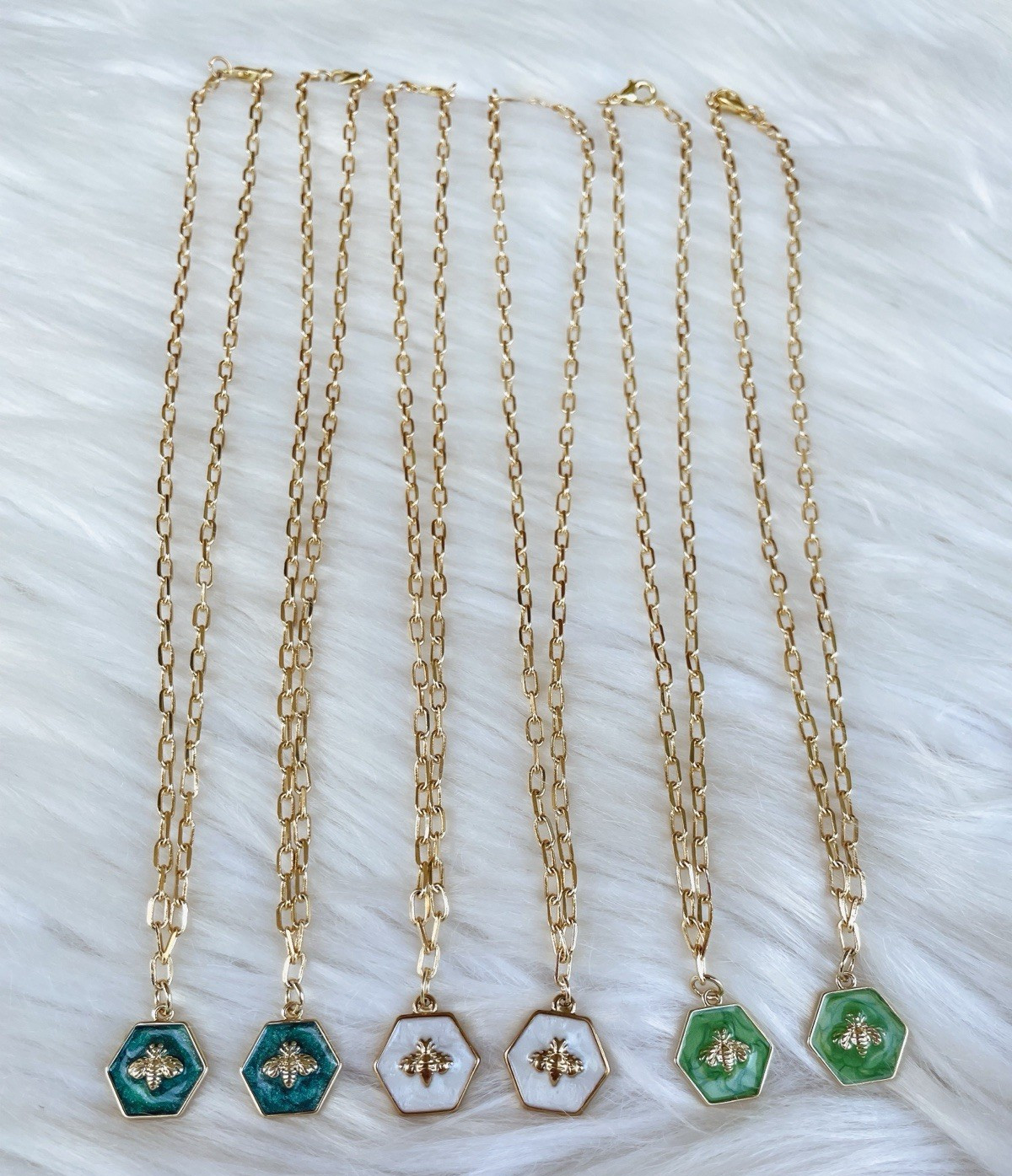 Gold Link Chain Necklace Hexagon Charm Pendant Green/White Bee