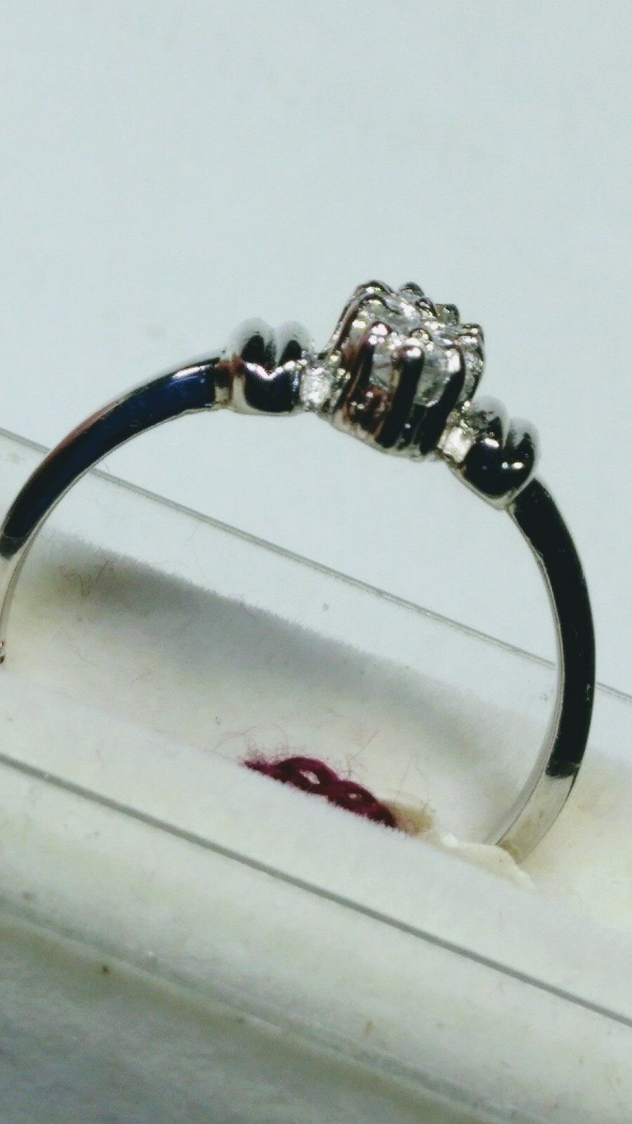 CUTE DESIGNER CZs SET RING IN STERLING SILVER.925 RING SIZE 7.0!