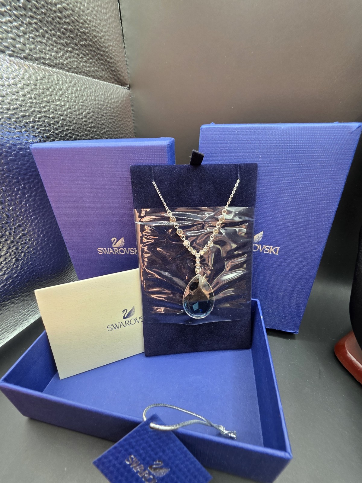 SWAROVSKI Necklace: Meringue Montana L40cm 4.5×2.3cm 1062666 Boxed