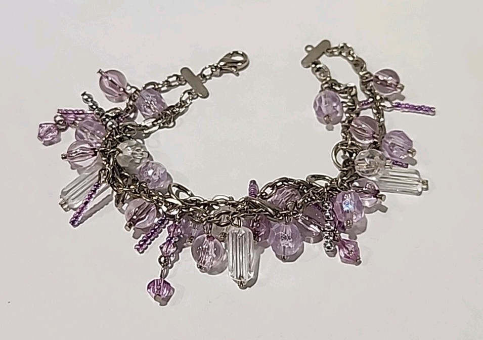 Purple And White Beaded Spring Bracelet With Lobster Clasp 7.5″