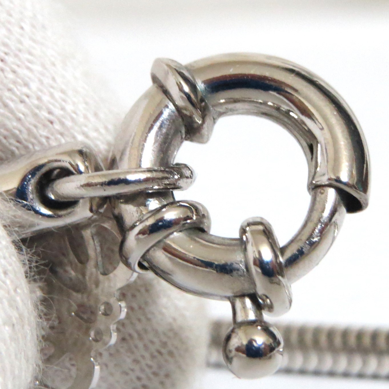 Auth Loewe Shell Charm Pendant Necklace Snake Chain Silvertone 40cm/15.7″ Good i