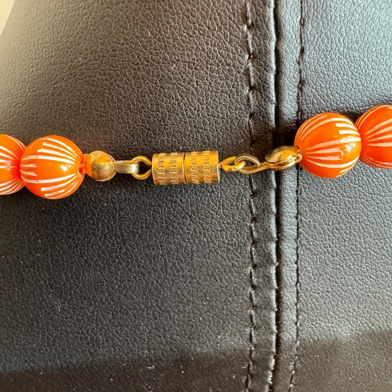 Vtg Orange & White Carved Striped Lucite Bead Necklace Mid-Century Retro Jewelry