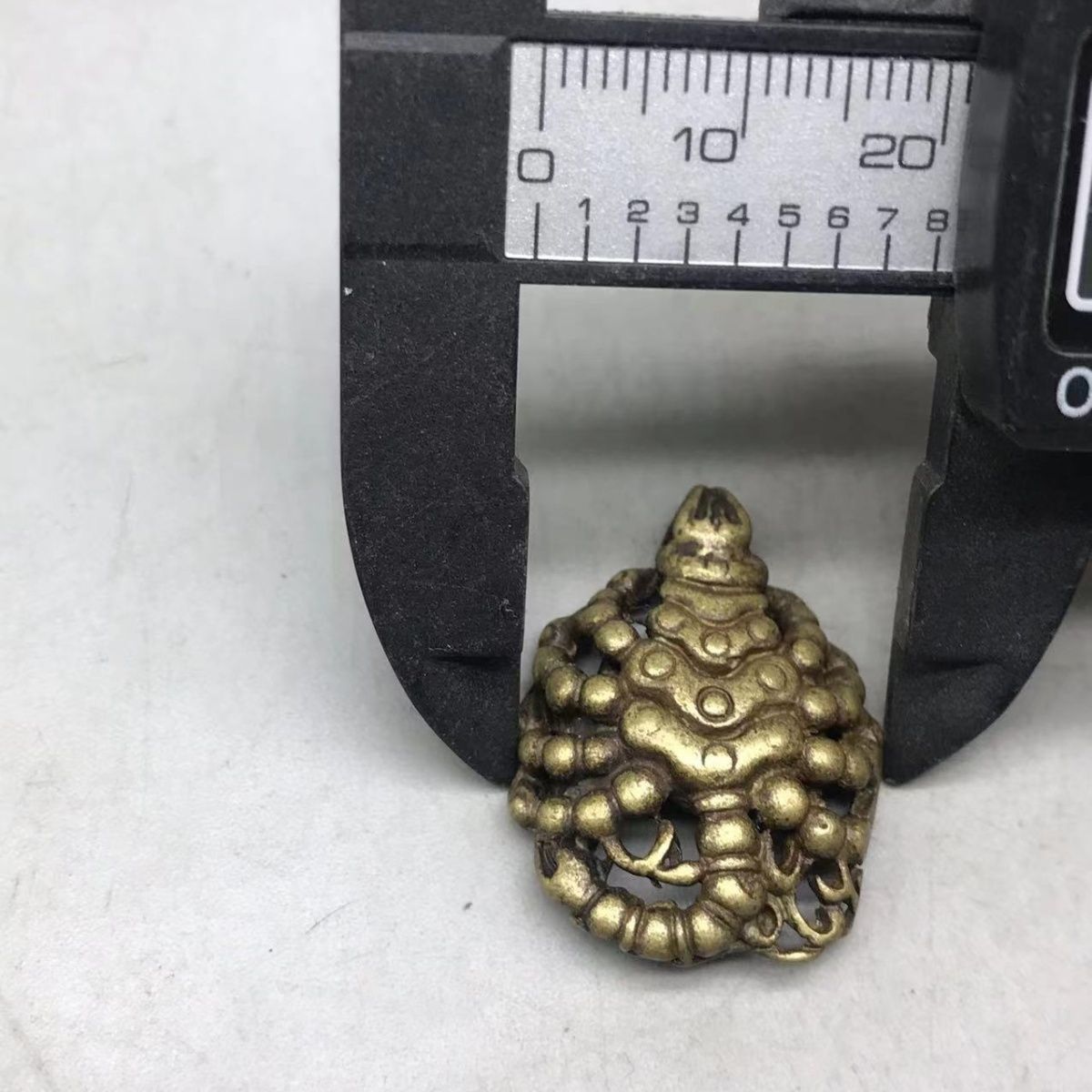 Brass Lotus Master Flame Nine-headed Iron Scorpion Tibetan Jewelry Hand-hammered
