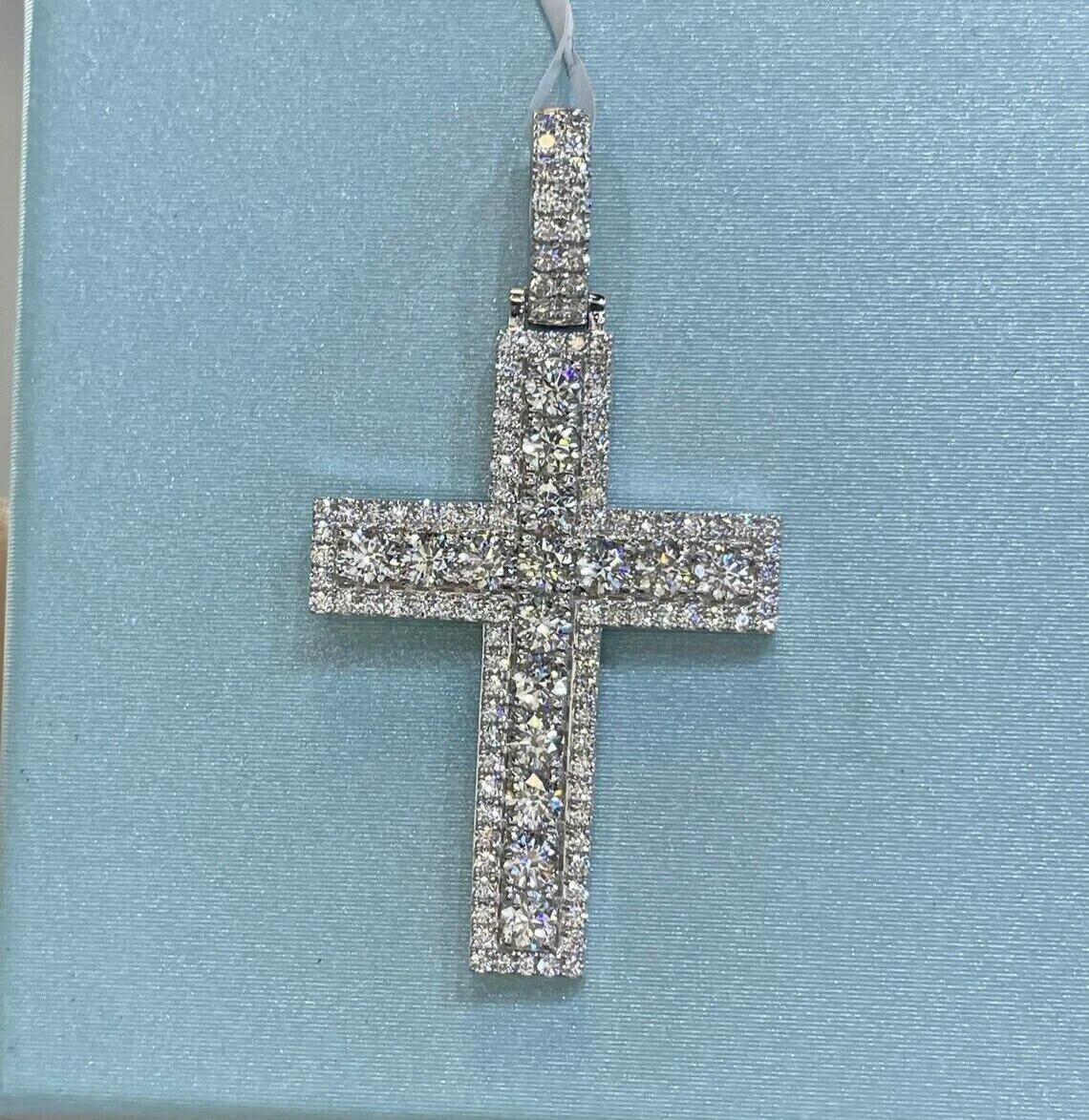 14K White Gold Plated 925 Sliver Round Simulated Diamond Stunning Cross Pendant