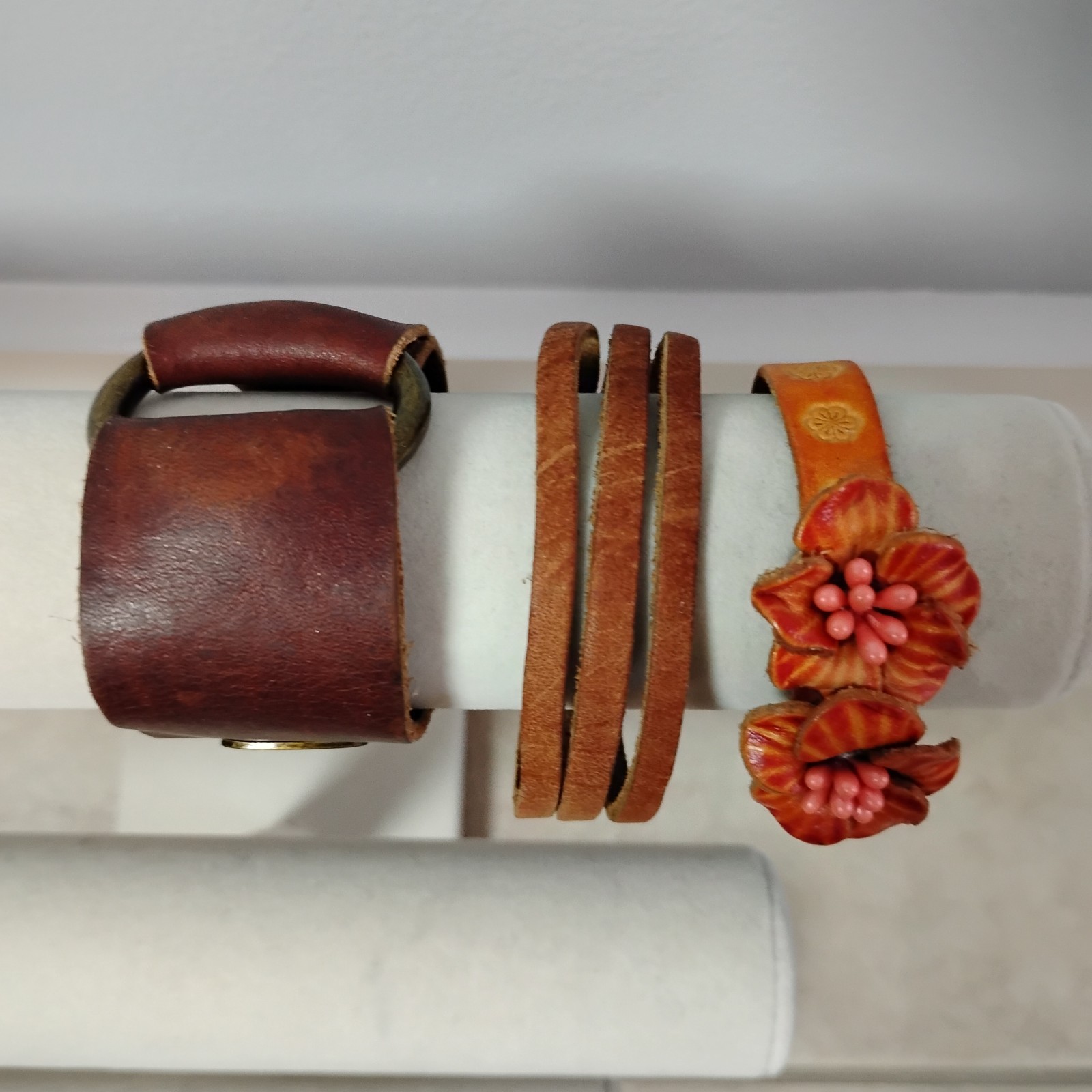 Leather Snap Plunder Bracelet Flower Bangle Lot