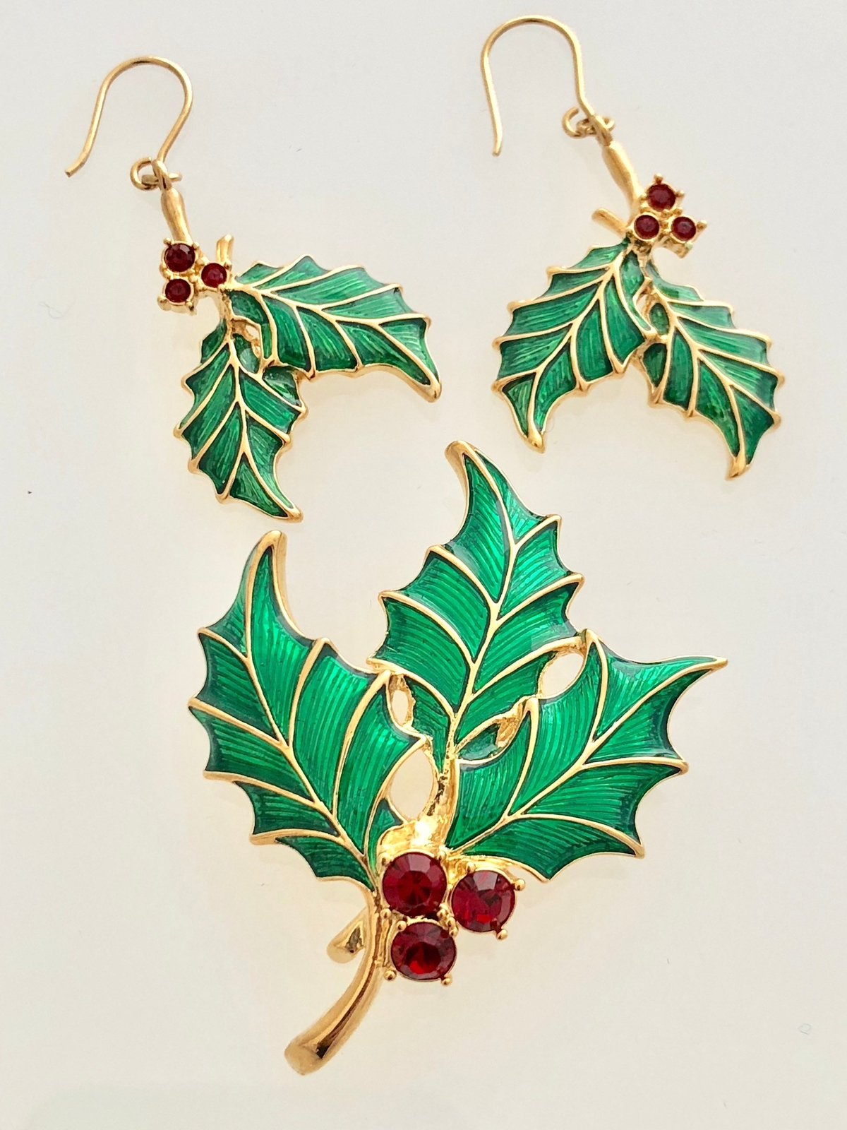 Holly Pin Brooch Gold Plated Metal Alloy Set With Enamel And Sparkling Crystals