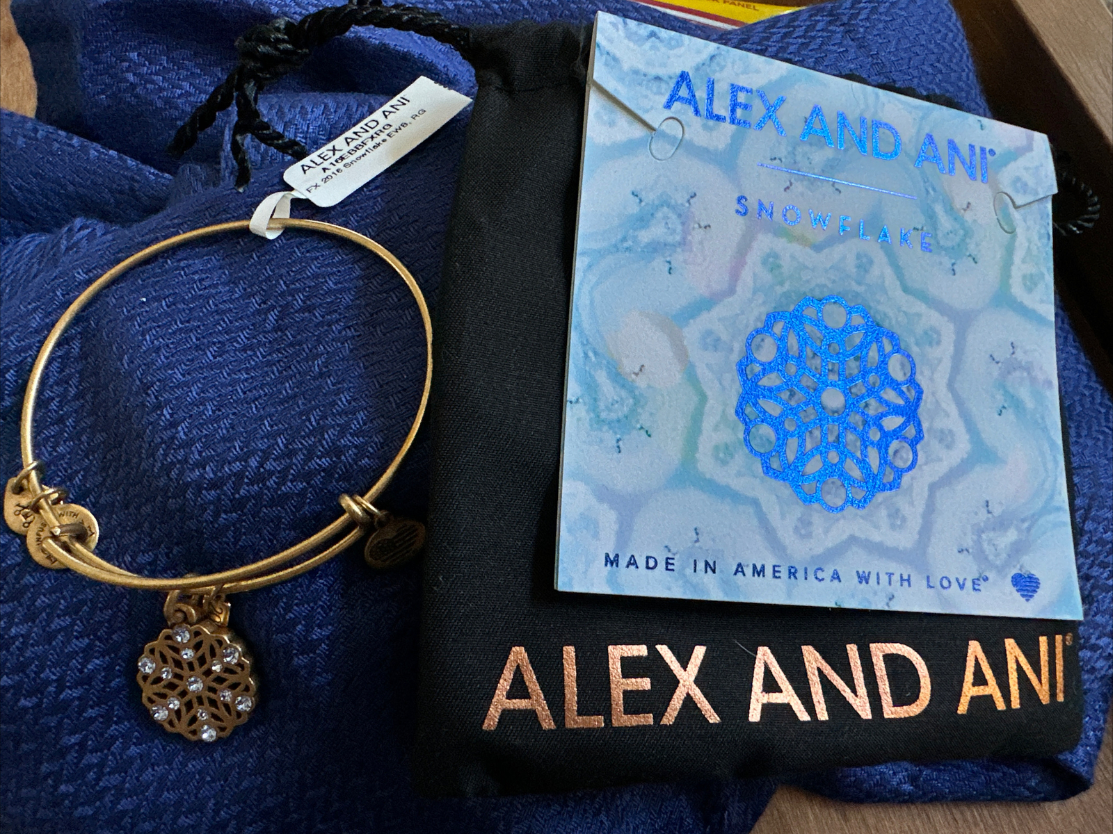 ALEX and ANI “Snowflake” Ornament, Gold Metallic Holiday Charm Bangle: NWT *HTF*