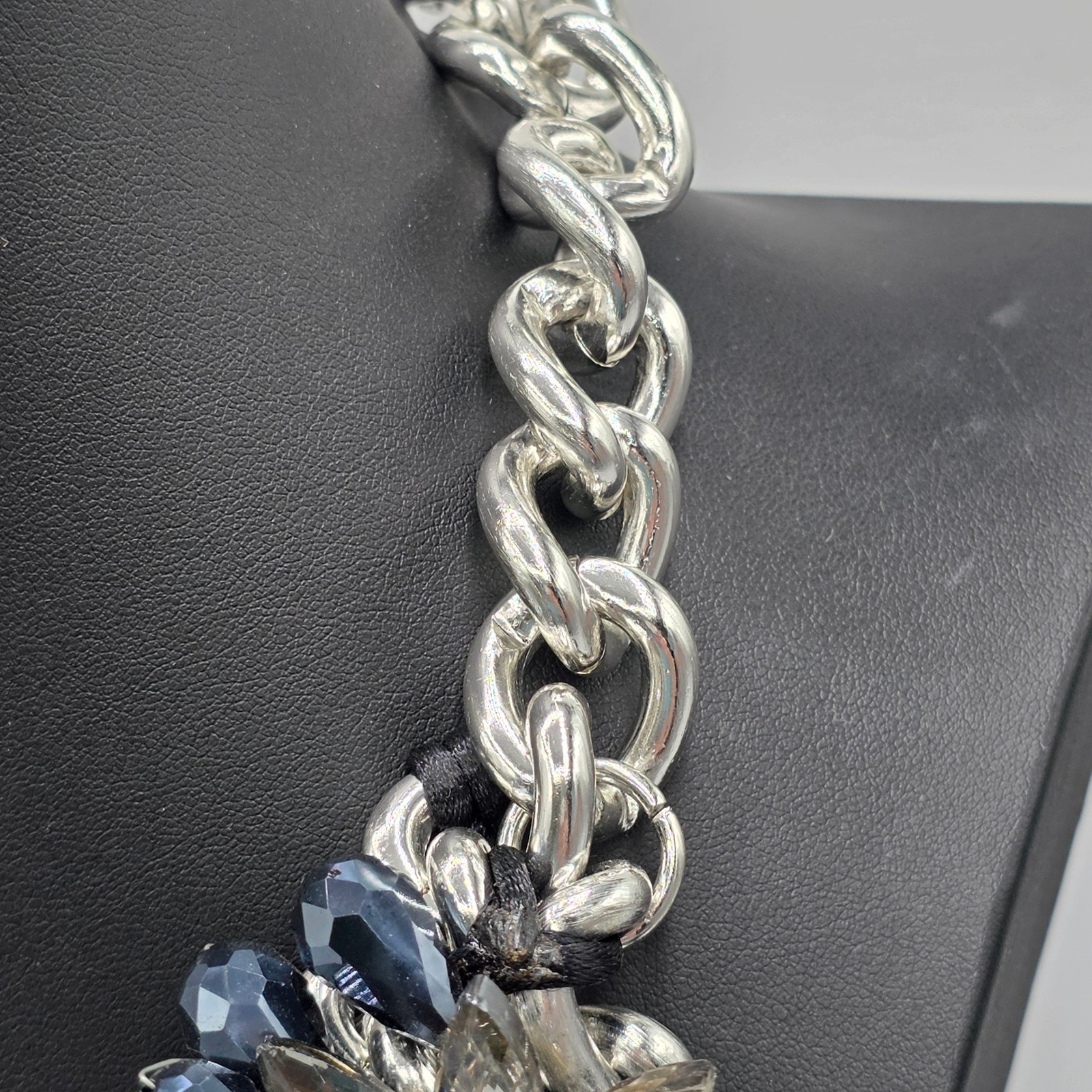 Aldo Silver Black Crystal Floral Statement Bib Necklace Chunky Curb Chain Bold